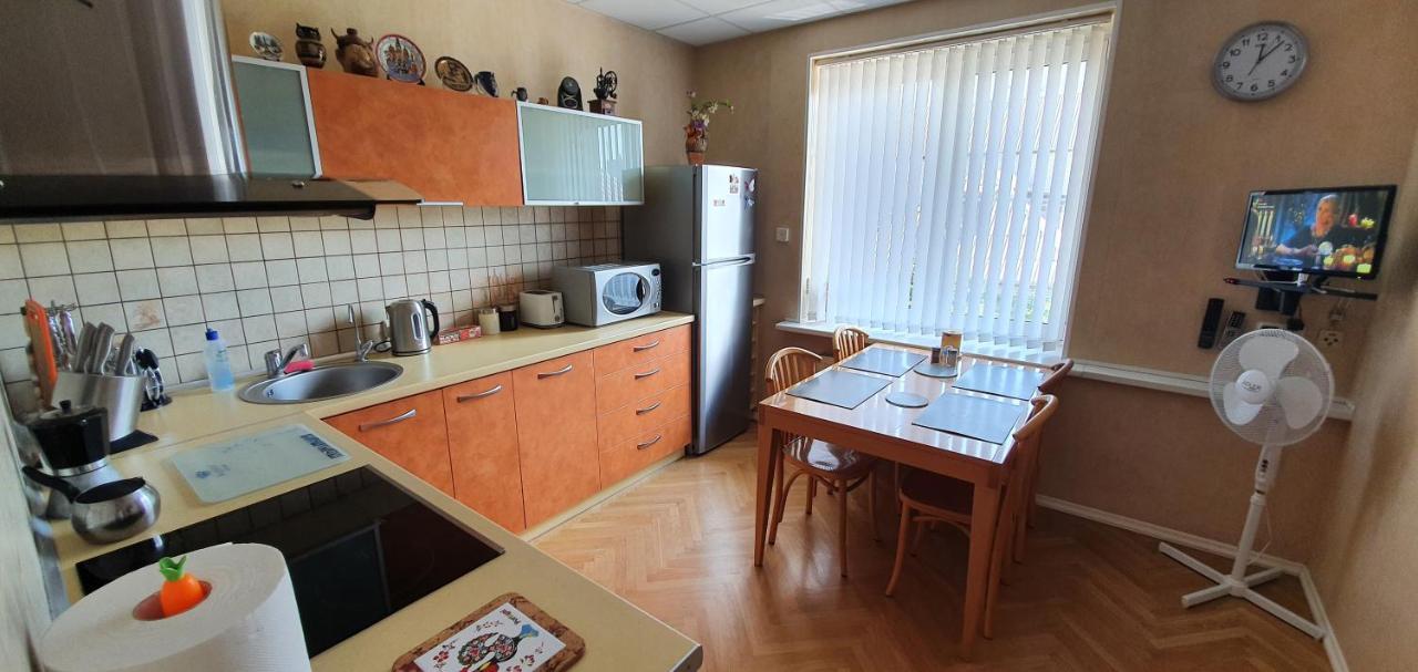 Aparthotel 2 ,,Cosy House Kaunas" & Parking Ngoại thất bức ảnh