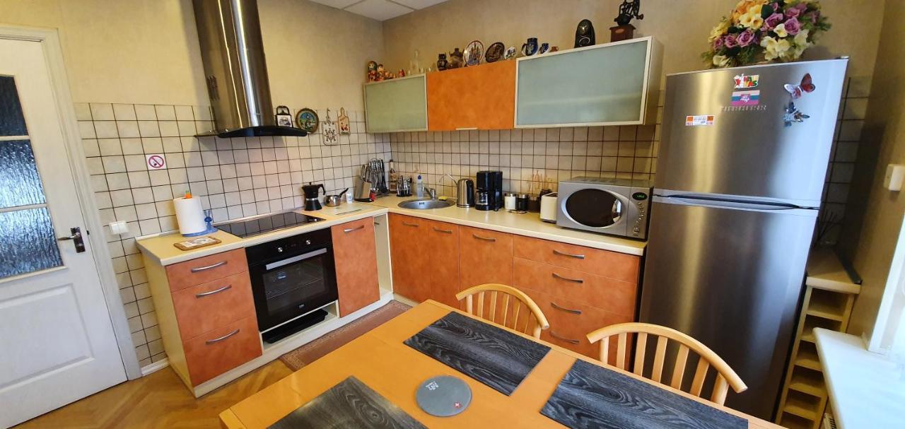 Aparthotel 2 ,,Cosy House Kaunas" & Parking Ngoại thất bức ảnh