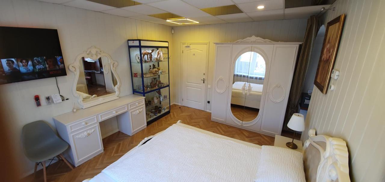 Aparthotel 2 ,,Cosy House Kaunas" & Parking Ngoại thất bức ảnh